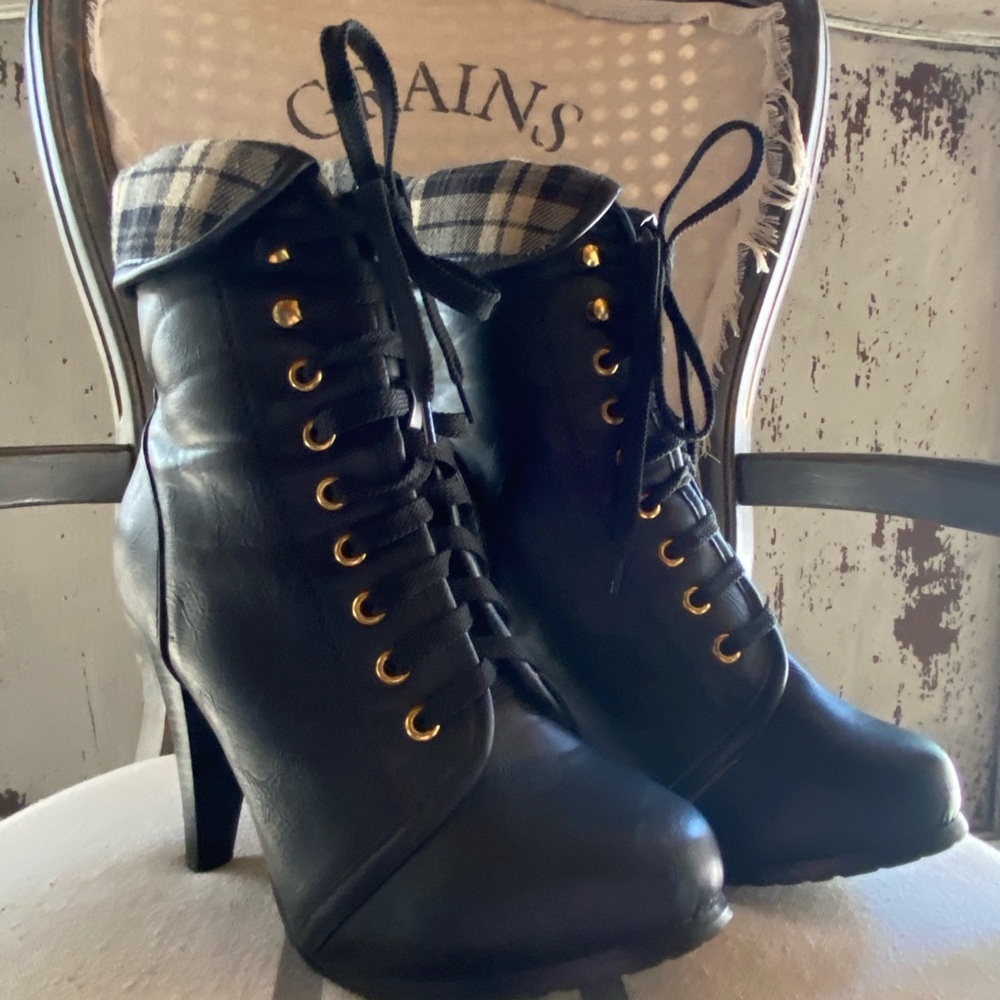 Super Cute Diva Booties